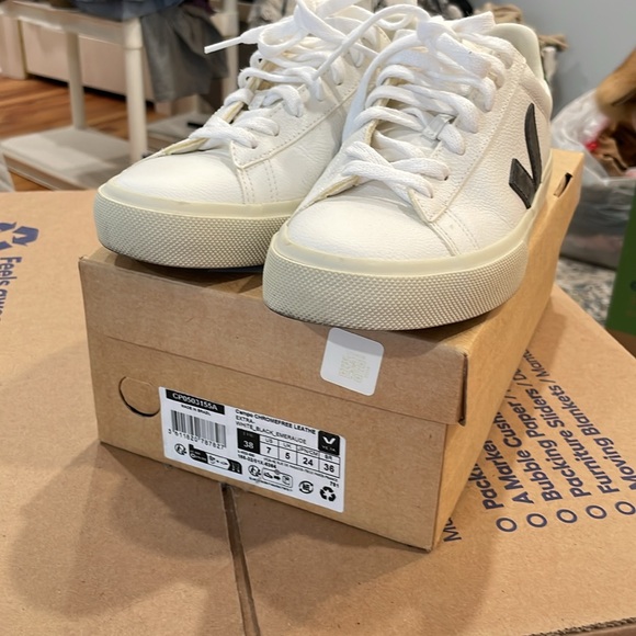 Veja Campo - Picture 2 of 3